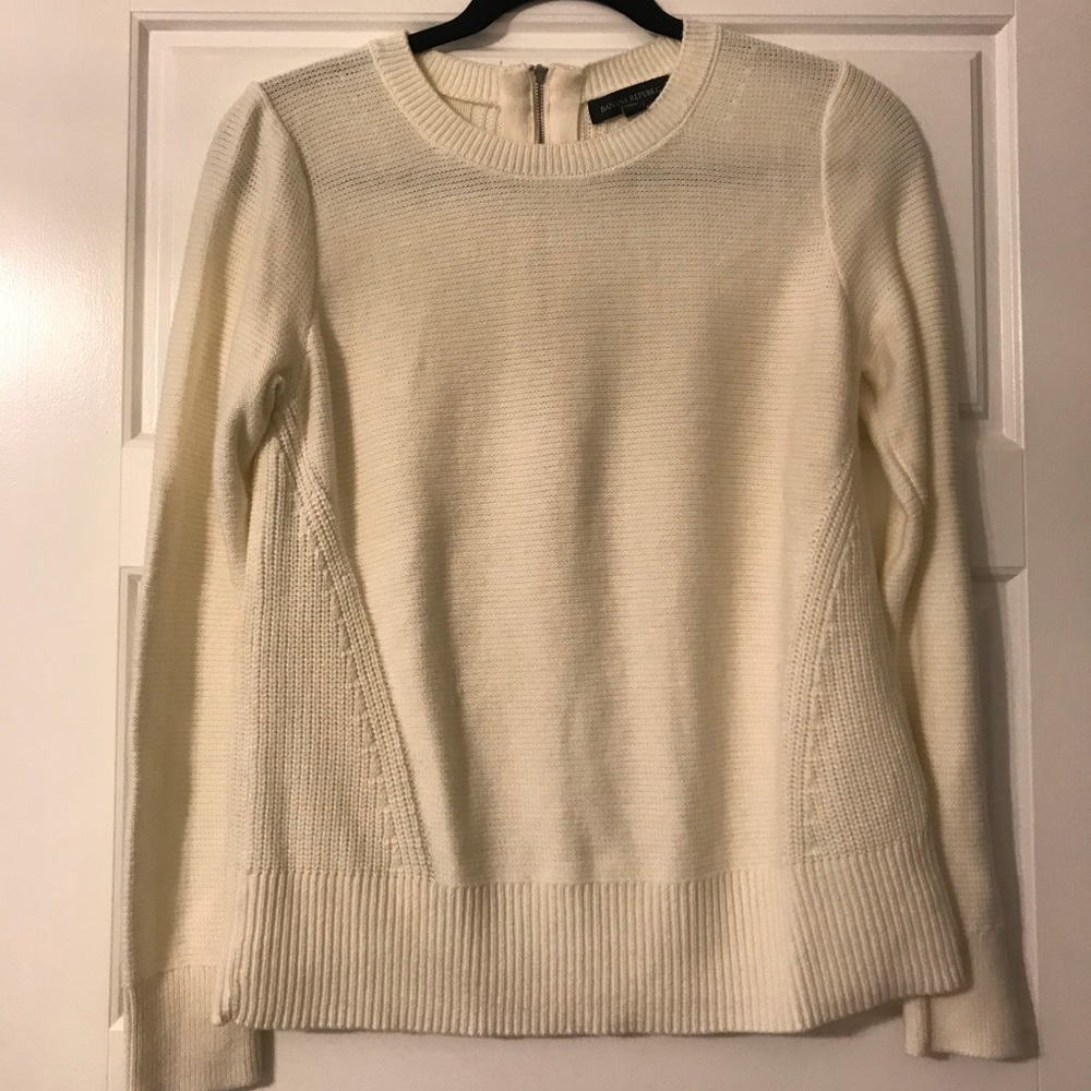 Cream Banana Republic Sweater